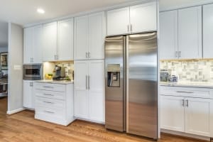 Vienna, VA, kitchen remodeling, Foster Remodeling Solutions, custom Jim Bishop cabinets with Danbury door style and Top Knob pulls
