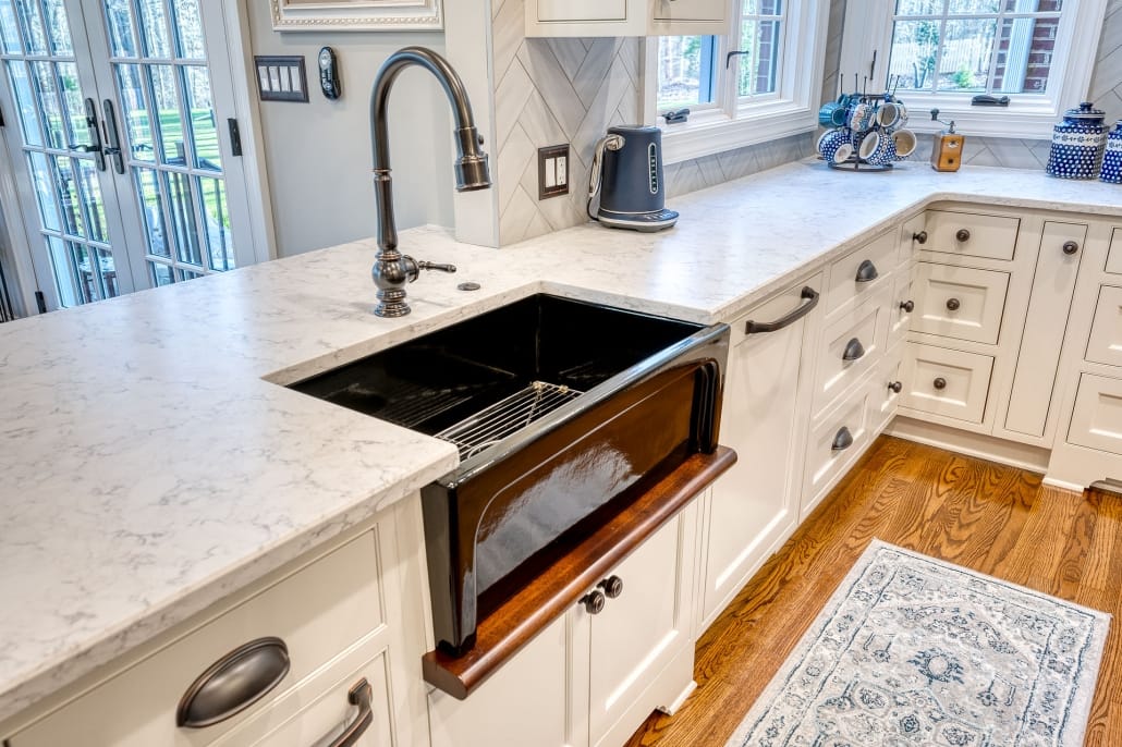 Clifton, VA Kitchen remodel, Foster Remodeling with Quartz countertop in Minuet and Signature Hardware Risinger Fireclay farmhouse sink.