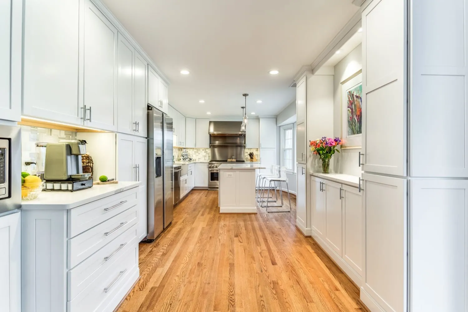 VISIT SHOWROOMS TO LEARN ABOUT YOUR KITCHEN FLOORING OPTIONS.