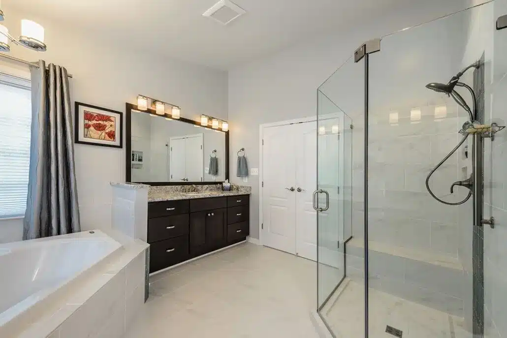 SMART TIPS FOR REMODELING YOUR PRIMARY BATHROOM